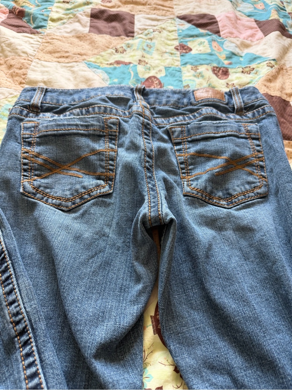 Aeropostale Women's Light Blue Straight Leg Jeans